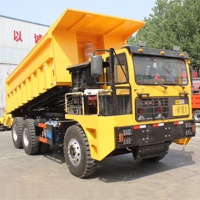 山東力牛重工大型四不像礦山車(chē)礦用運(yùn)輸車(chē)35噸